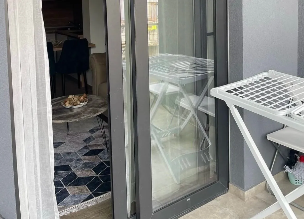 Izdavanje, jednosoban stan, 40m², Šušanj, Bar