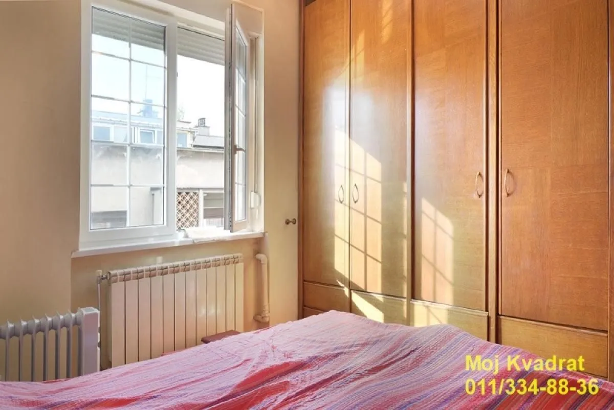 Prodaja, trosoban stan, 76m², Vračar Sve Podlokacije, Beograd