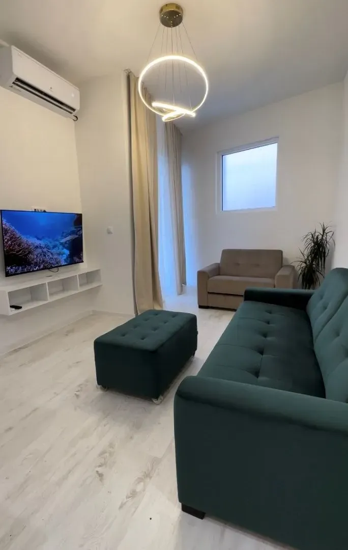 Rent, one bedroom apartment, 63m², Buljarica, Budva