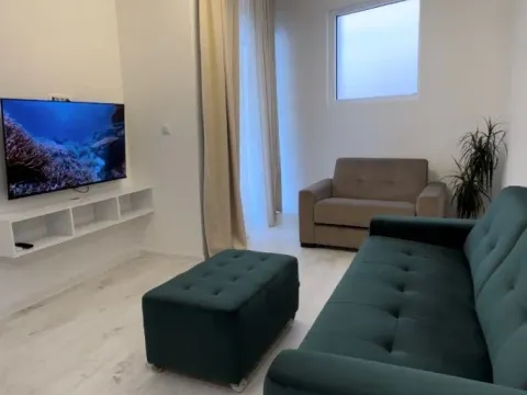 Rent, one bedroom apartment, 63m², Buljarica, Budva - image 5