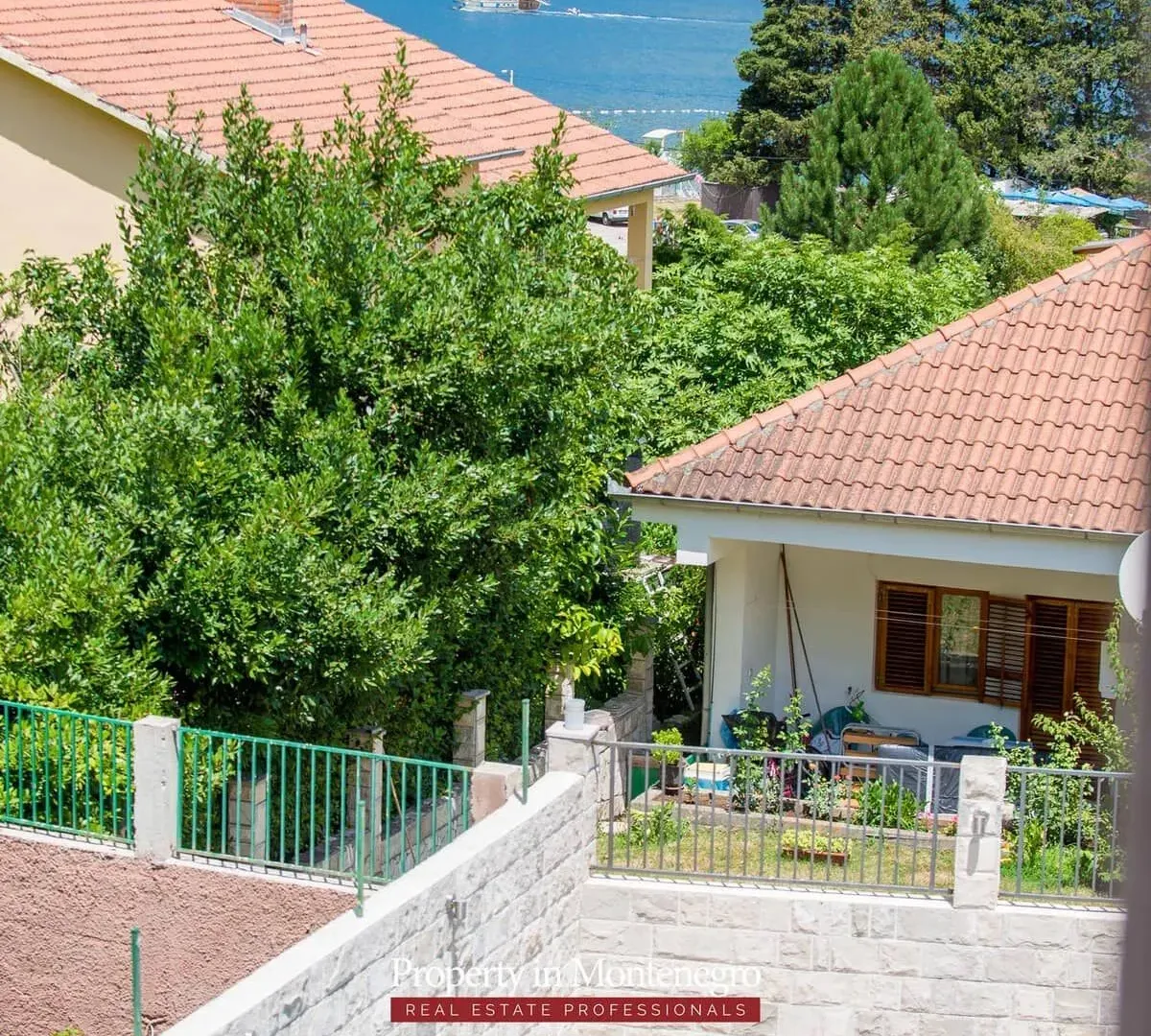 Prodaja, kuća, 350m², Stoliv, Kotor
