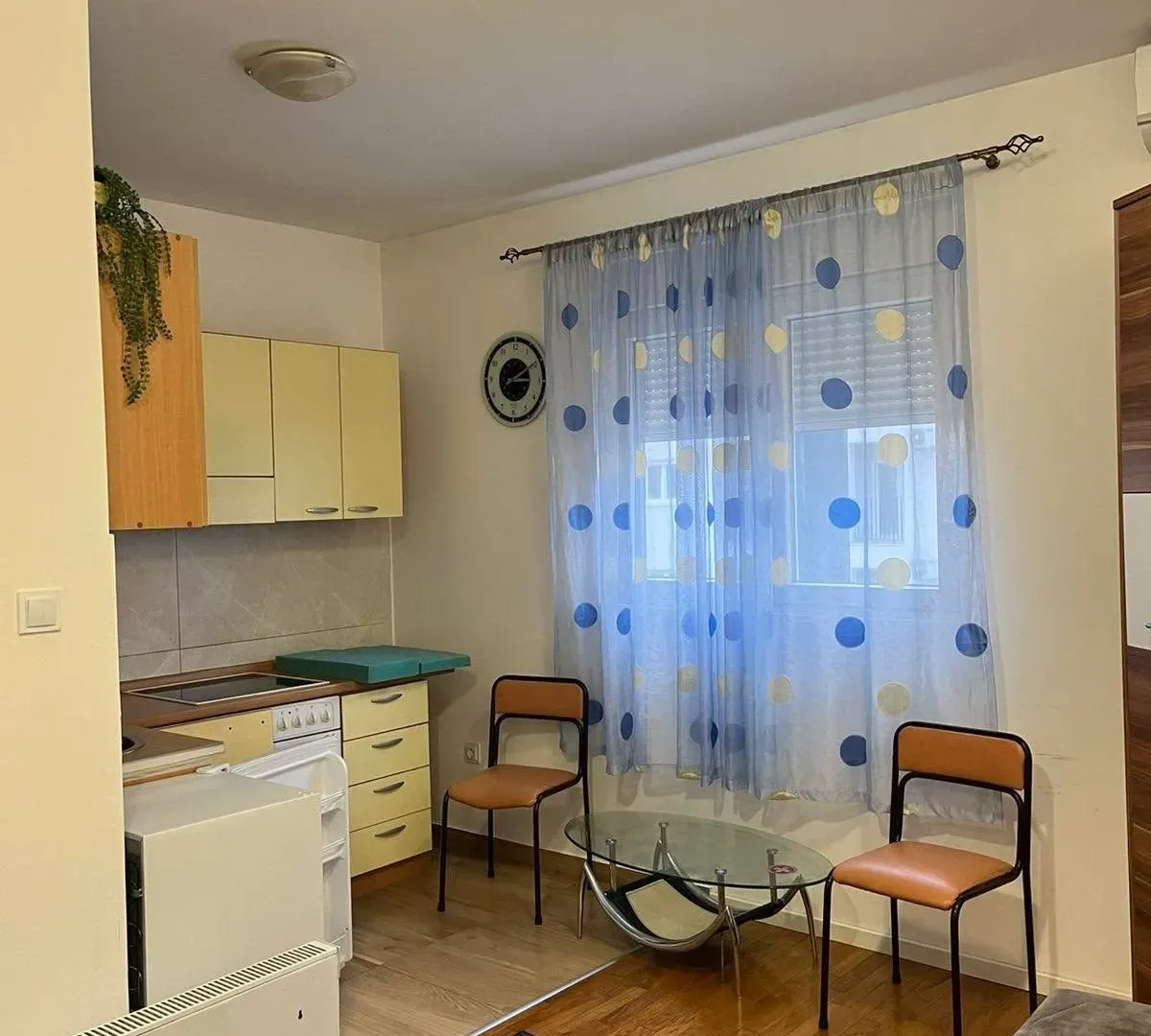 Rent, studio apartment, 20m², Zabjelo, Podgorica