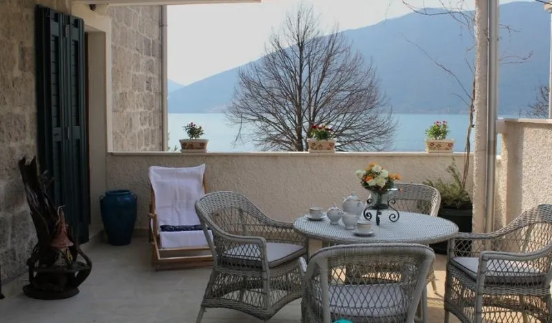 Sale, house, 385m², Strp, Kotor