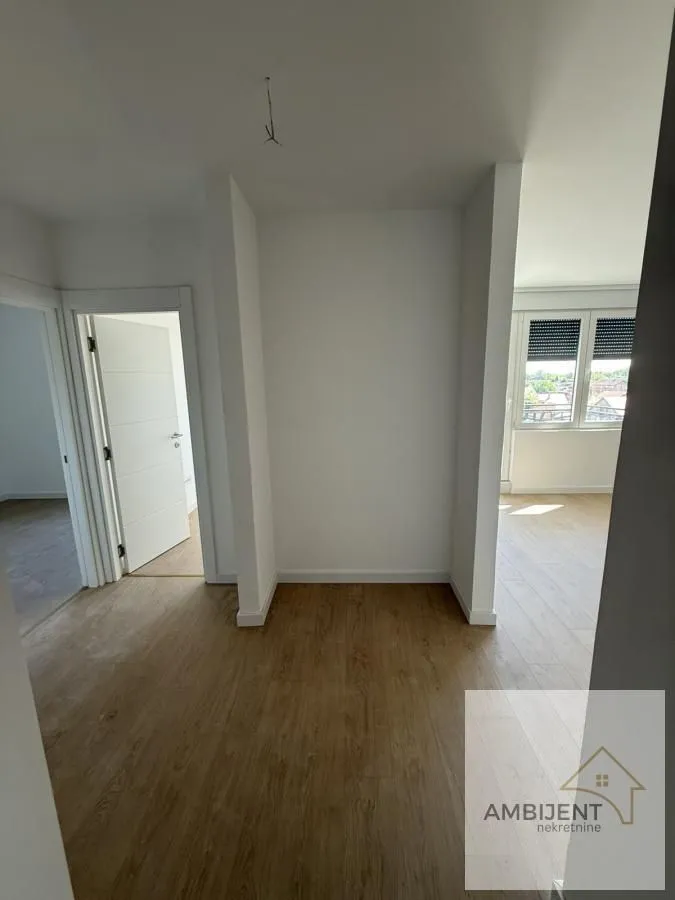 Izdavanje, trosoban stan, 69m², Nova Pazova, Stara Pazova