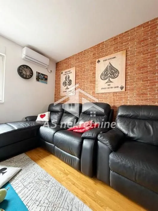 Rent, apartment, 40m², Južni Bulevar, Vračar Sve Podlokacije
