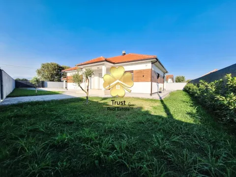 Izdavanje, kuća, 300m², Donji Kokoti, Podgorica - image 3