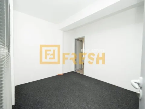 Izdavanje, poslovni prostor, 1000m², Centar, Podgorica - image 6