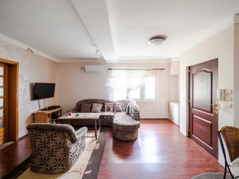 Sale, three bedroom apartment, 76m², Dorćol Sve Podlokacije, Beograd - image 8