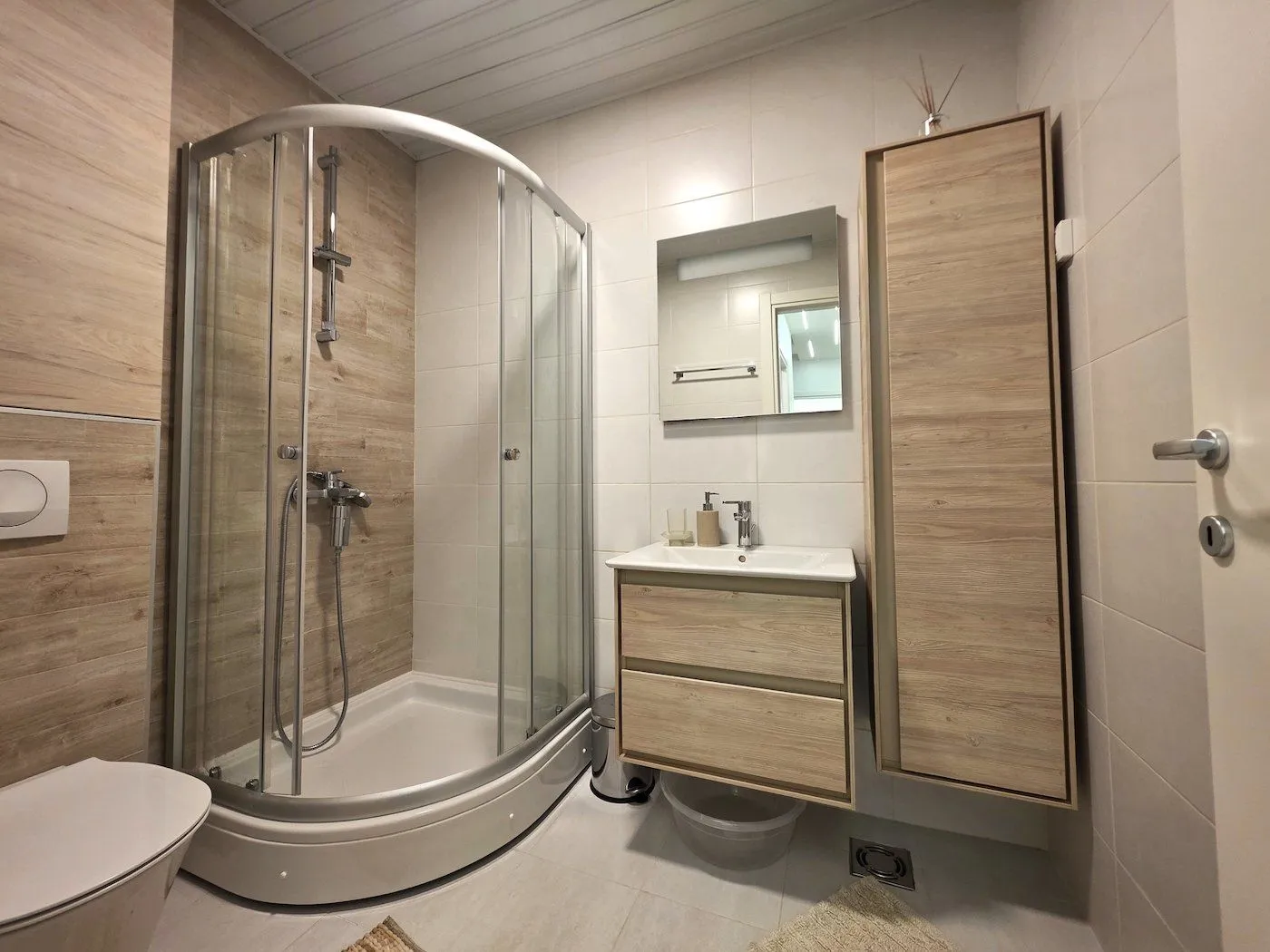 Izdavanje, stan, 65m², Zagorič, Podgorica