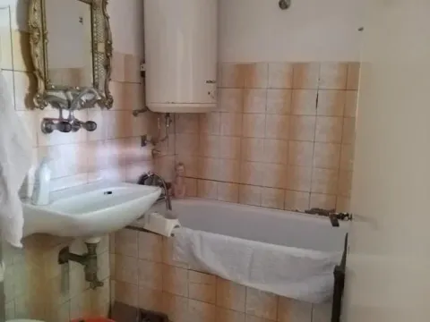 Sale, house, 130m², Taraš, Zrenjanin - image 9