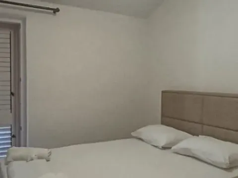 Izdavanje, dvosoban stan, 52m², Velji Vinogradi, Budva - image 3