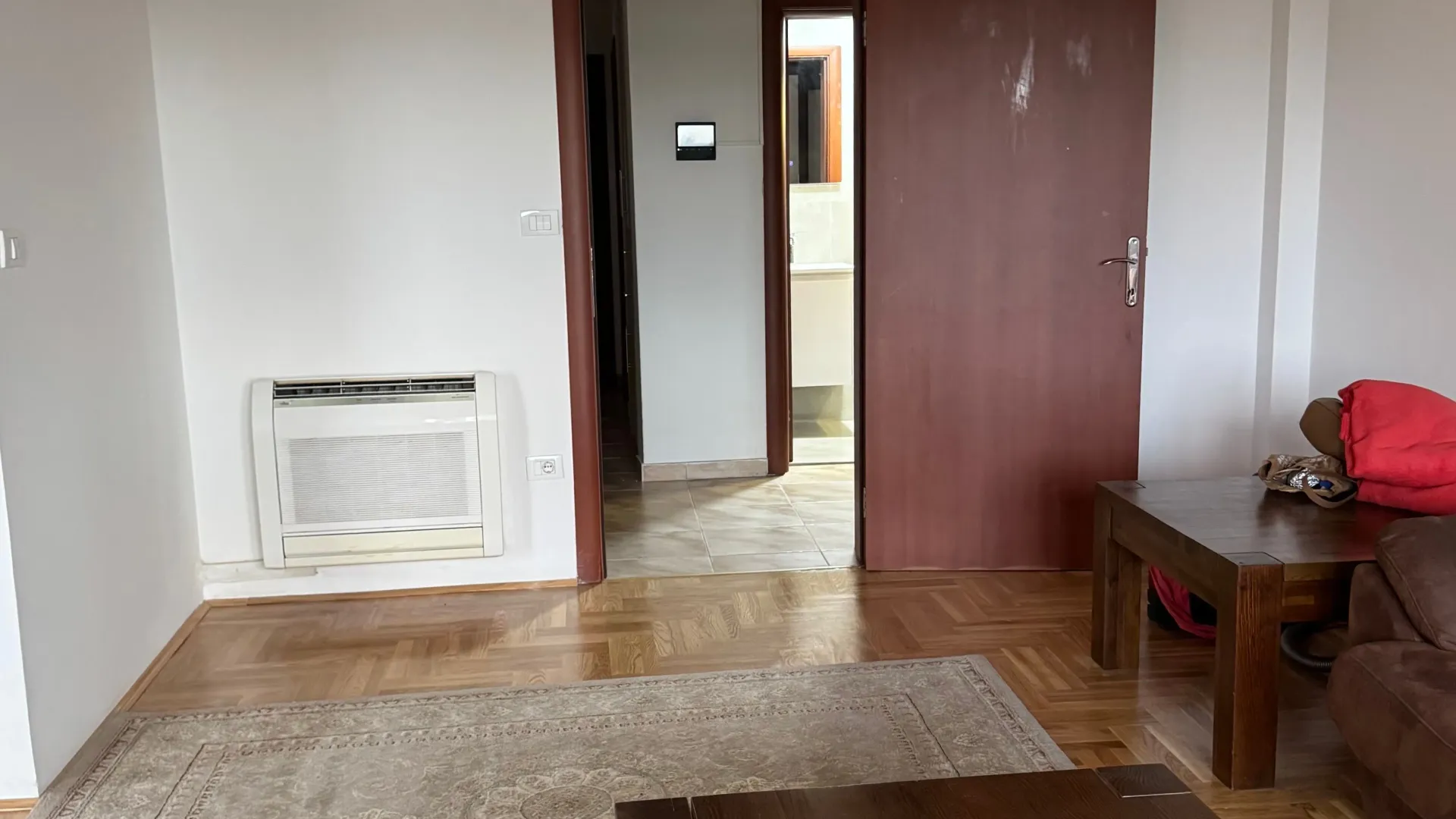 Rent, three bedroom apartment, 92m², 1 maj, Podgorica