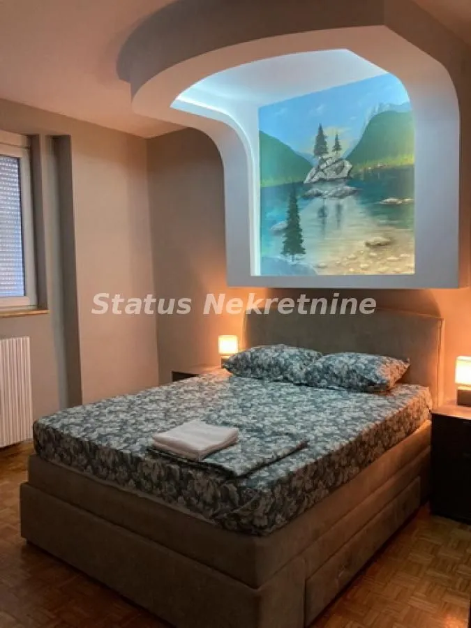 Prodaja, kuća, 340m², Podbara, Novi Sad Sve Podlokacije