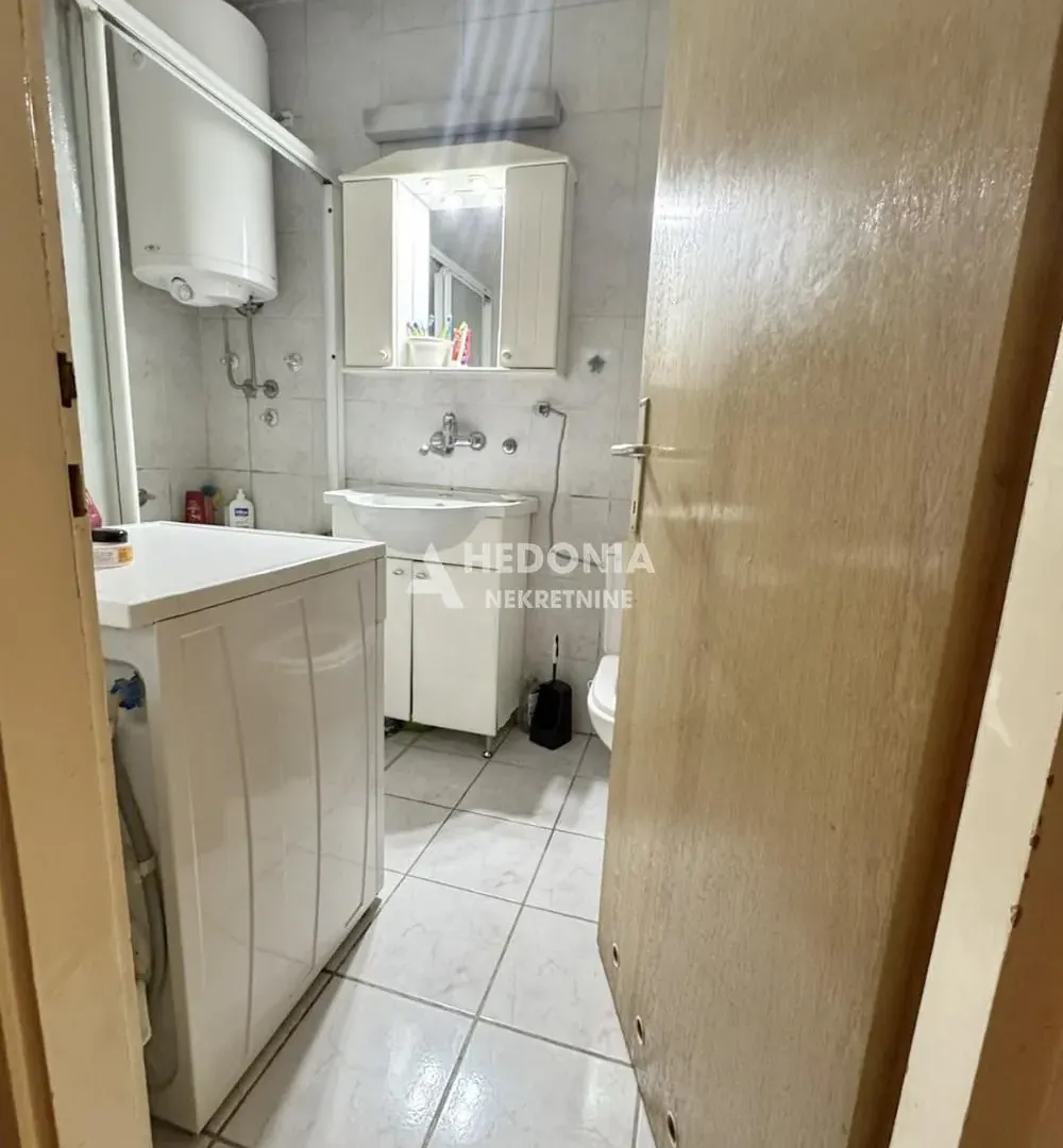 Sale, four bedroom apartment, 101m², Čukarica, Beograd