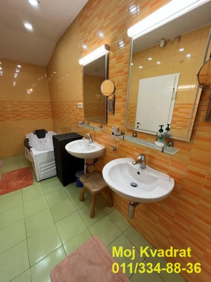 Sale, four bedroom apartment, 160m², Lion, Zvezdara Sve Podlokacije