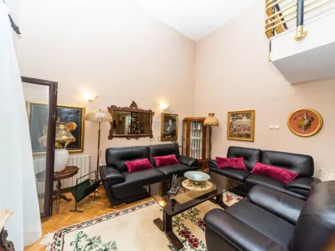 Rent, house, 380m², Gorica C, Podgorica - image 22