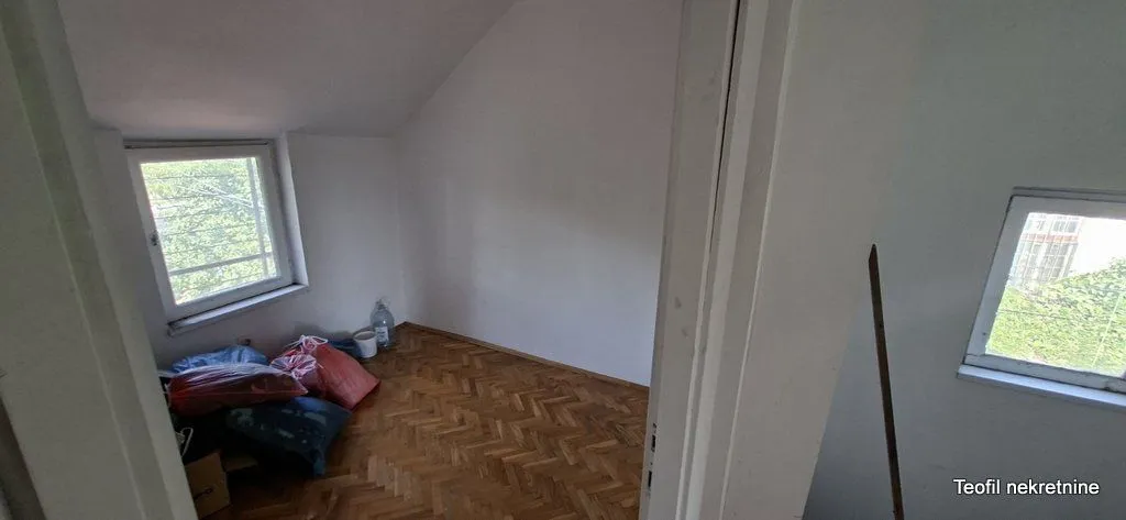 Prodaja, kuća, 61m², Voždovac Sve Podlokacije, Beograd