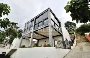 Rent, three bedroom apartment, 150m², Sutomore, Bar - image 8
