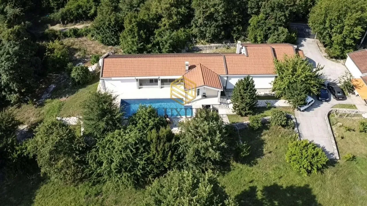 Prodaja, kuća, 400m², Orja Luka, Danilovgrad