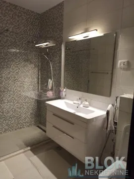 Izdavanje, dvosoban stan, 90m², Preko Morače, Podgorica - image 20