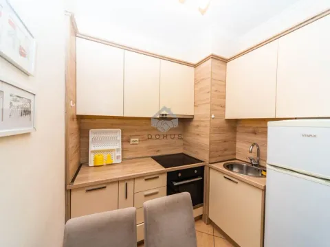 Prodaja, jednosoban stan, 36m², Stari Aerodrom, Podgorica - image 5