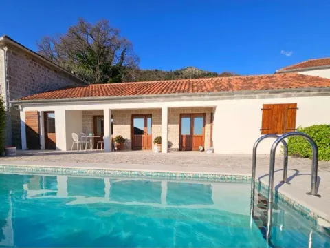 Rent, house, 70m², Kavač, Kotor - image 2