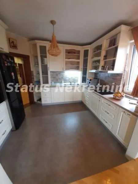 Sale, house, 582m², Tatarsko brdo, Petrovaradin