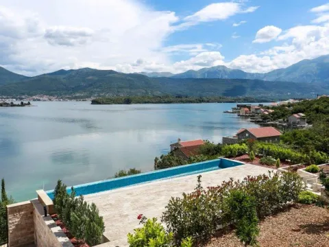 Sale, house, 517m², Kotor, Crna Gora - image 18