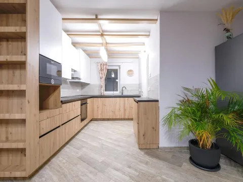 Sale, house, 198m², Dumidran, Tivat - image 28