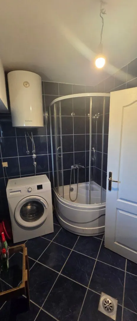 Izdavanje, dvosoban stan, 56m², Centar, Podgorica
