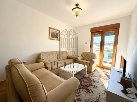 Izdavanje, jednosoban stan, 50m², Preko Morače, Podgorica - image 1