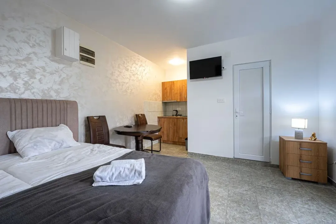 Rent, studio apartment, 25m², Seljanovo, Tivat