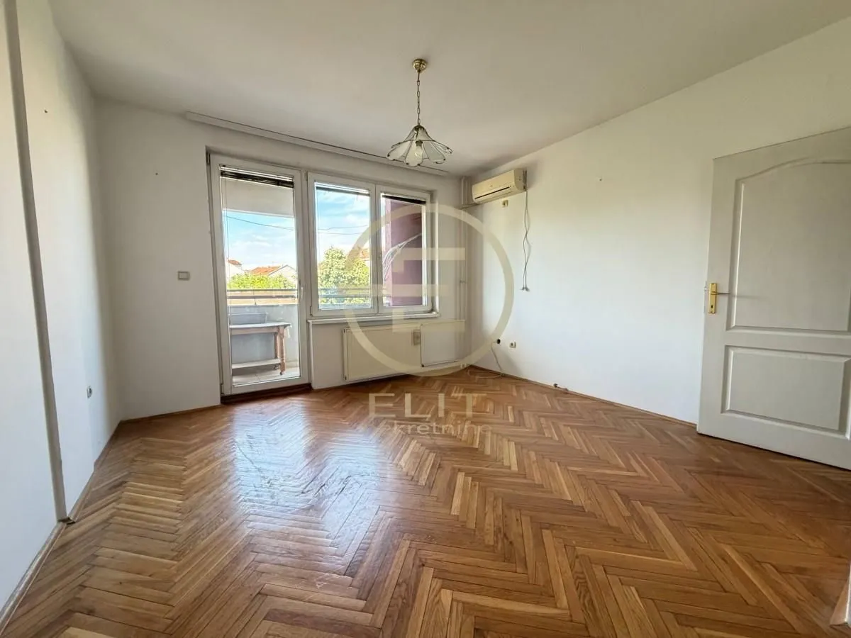 Izdavanje, dvosoban stan, 47m², Rotkvarija, Novi Sad Sve Podlokacije