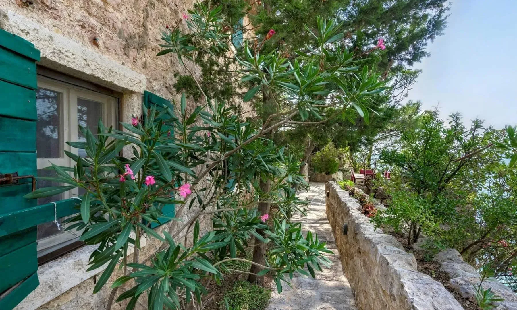 Sale, house, 200m², Reževići, Budva