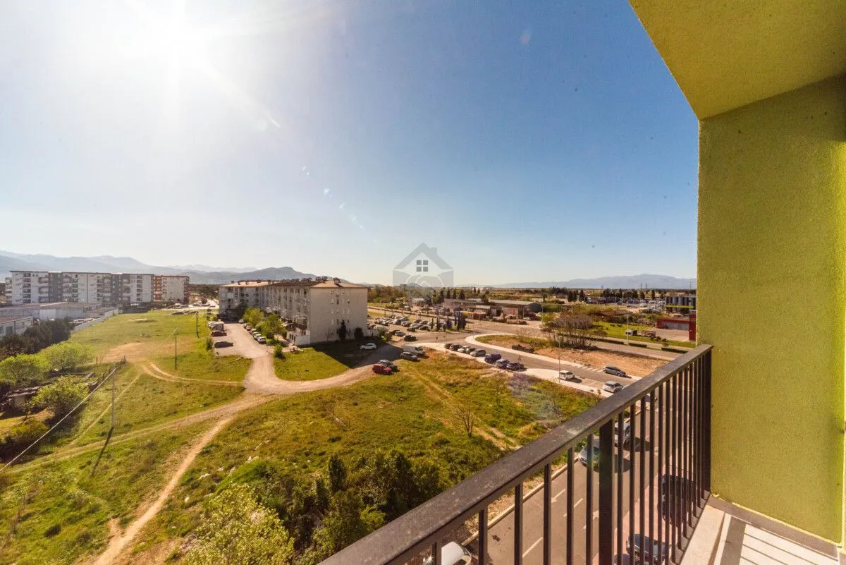 Rent, one bedroom apartment, 44m², Pobrežje, Podgorica