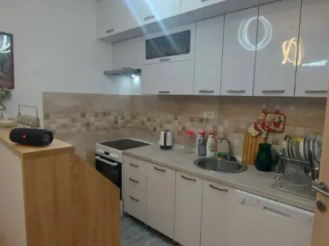 Prodaja, jednosoban stan, 44m², Stari Aerodrom, Podgorica - image 2