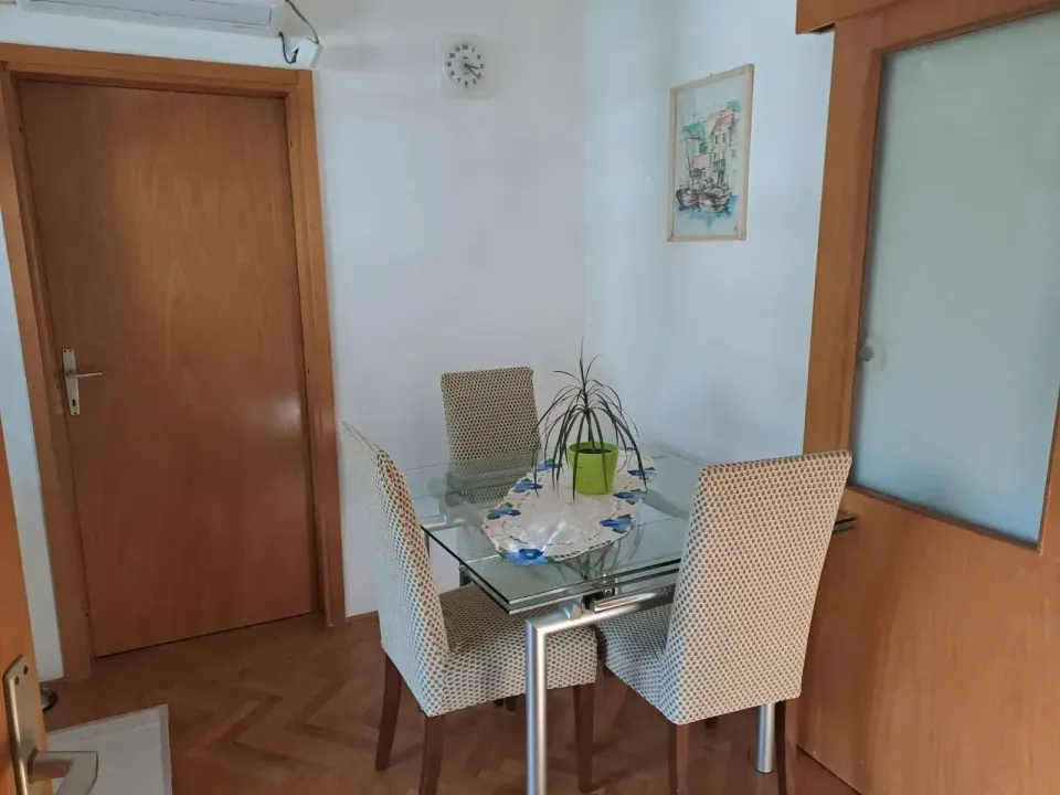 Prodaja, jednosoban stan, 54m², Tivat, Crna Gora