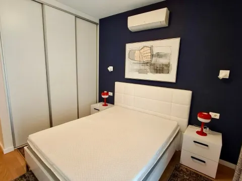 Izdavanje, dvosoban stan, 77m², Centar, Podgorica - image 12