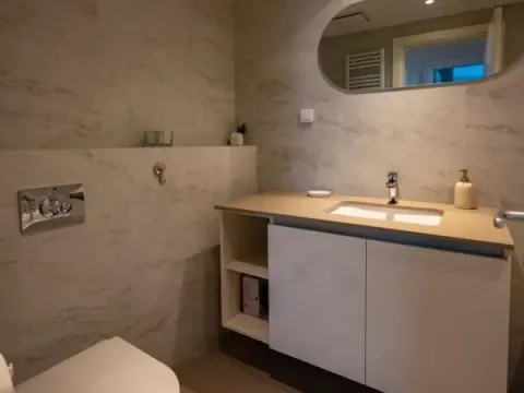 Izdavanje, trosoban stan, 80m², Savski Venac, Beograd - image 5