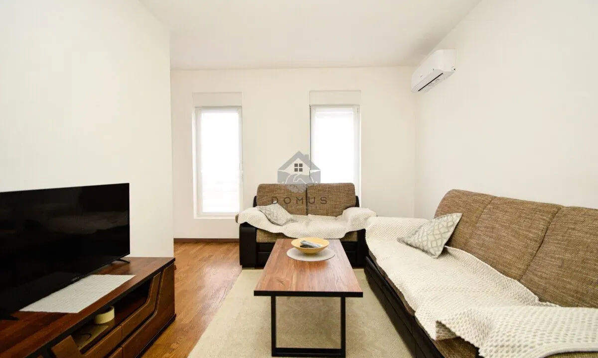 Izdavanje, jednosoban stan, 45m², Zabjelo, Podgorica