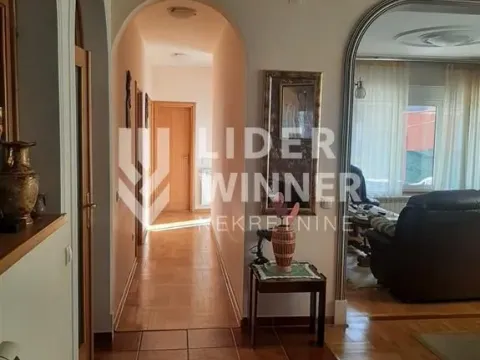 Prodaja, kuća, 175m², Sremčica, Beograd - image 4