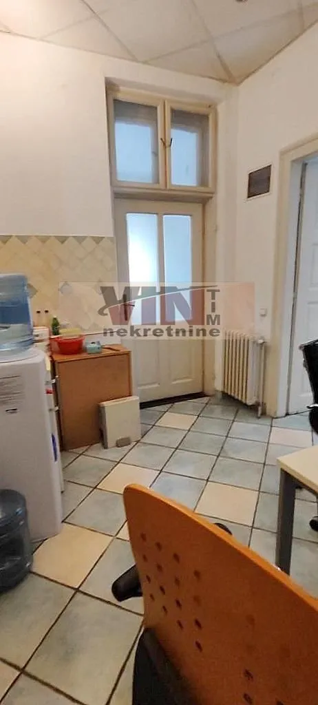 Izdavanje, četvorosoban stan, 115m², Stari Grad, Beograd