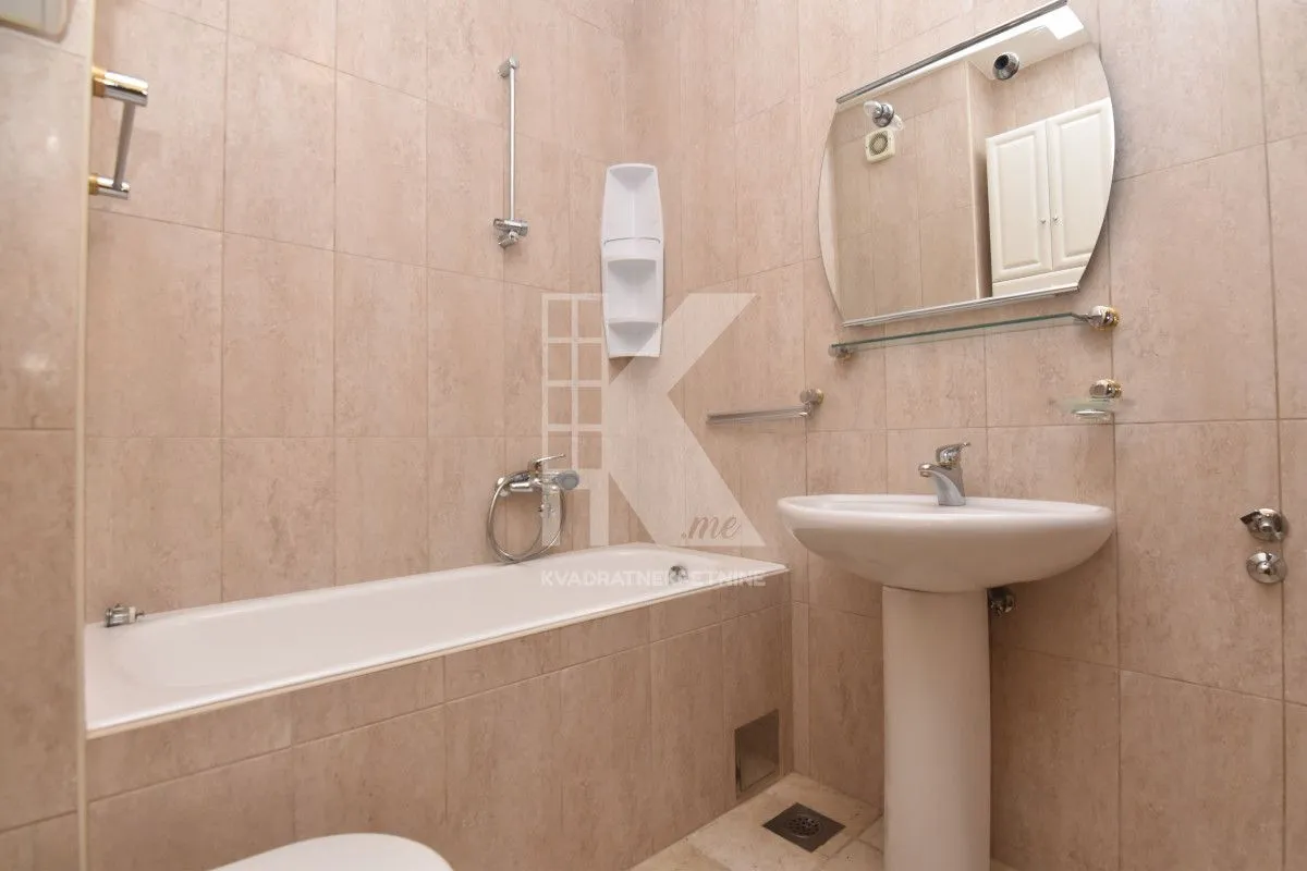 Rent, three bedroom apartment, 110m², Preko Morače, Podgorica