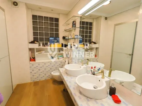 Sale, four bedroom apartment, 160m², Vračar Centar, Vračar Sve Podlokacije - image 18