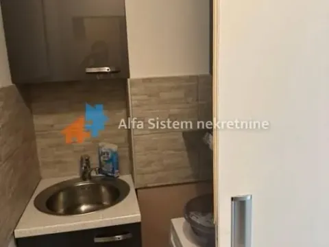 Izdavanje, četvorosoban stan, 100m², Kalenić Pijaca, Vračar Sve Podlokacije - image 13