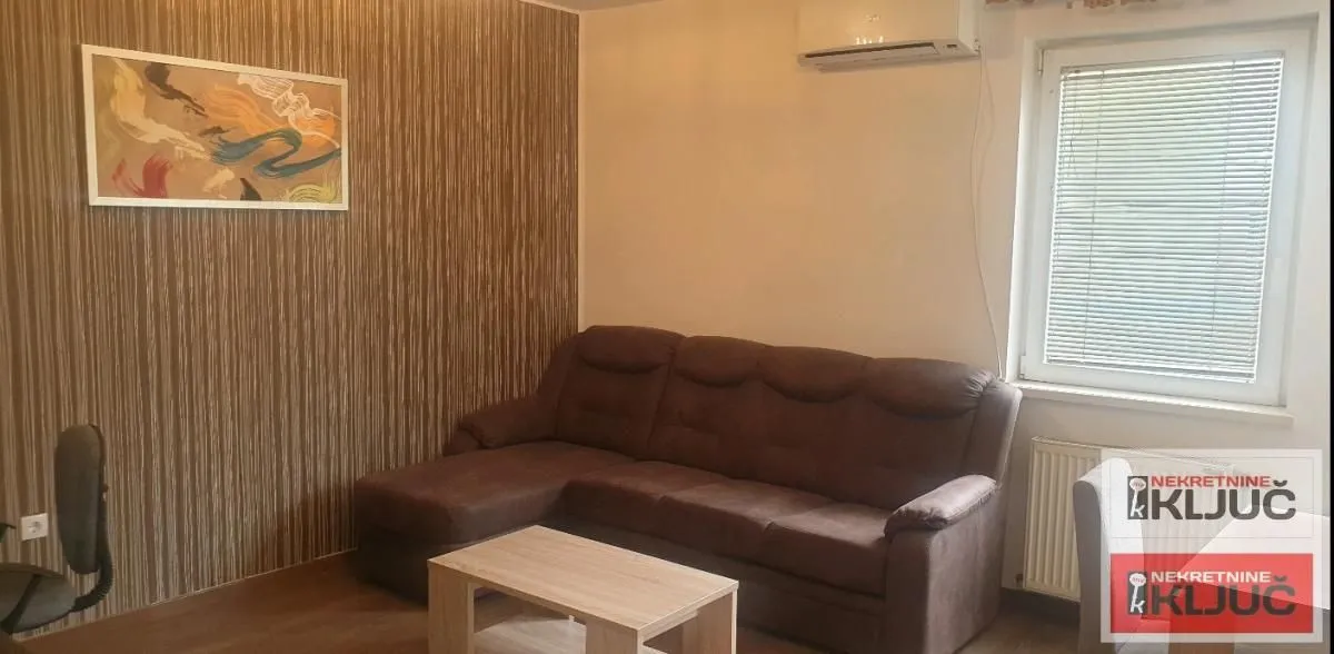 Izdavanje, jednosoban stan, 47m², Socijalno, Novi Sad Sve Podlokacije