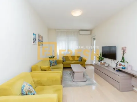 Prodaja, dvosoban stan, 72m², City Kvart, Podgorica - image 3