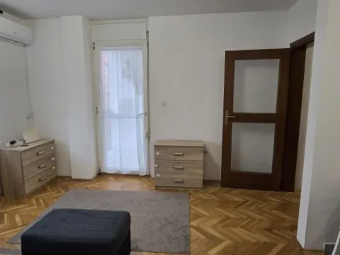 Rent, one bedroom apartment, 40m², Liman 4, Novi Sad Sve Podlokacije - image 2