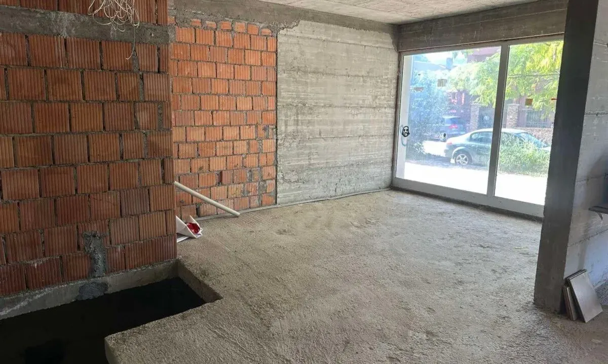 Prodaja, poslovni prostor, 168m², Zabjelo, Podgorica