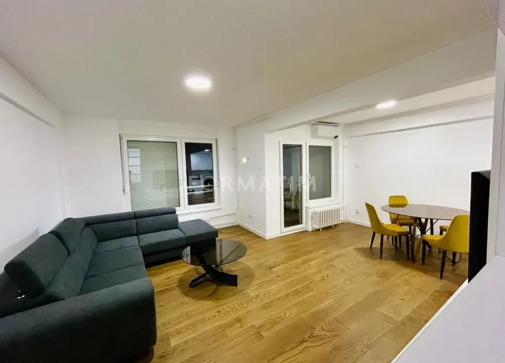 Izdavanje, dvosoban stan, 64m², Stari Grad, Beograd